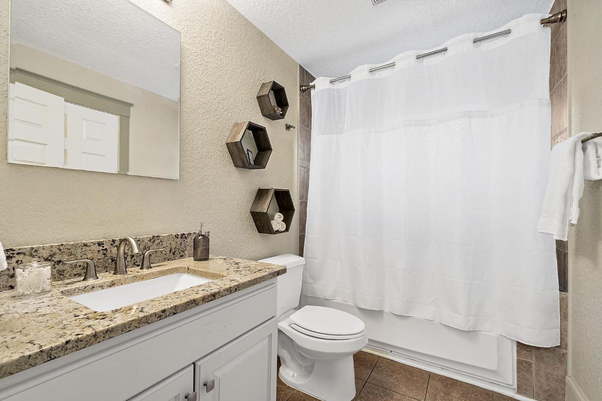 The Ray- 1St Floor Charming Condo- Walk To Downtown St. Augustine Dış mekan fotoğraf